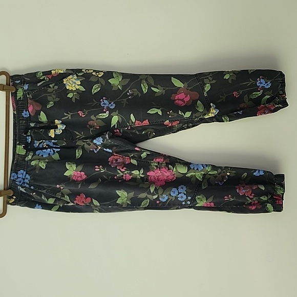 Pam & Gela Bohemian Black Floral Tapered Copped Jogger Relaxed Pants S - Picture 3 of 15